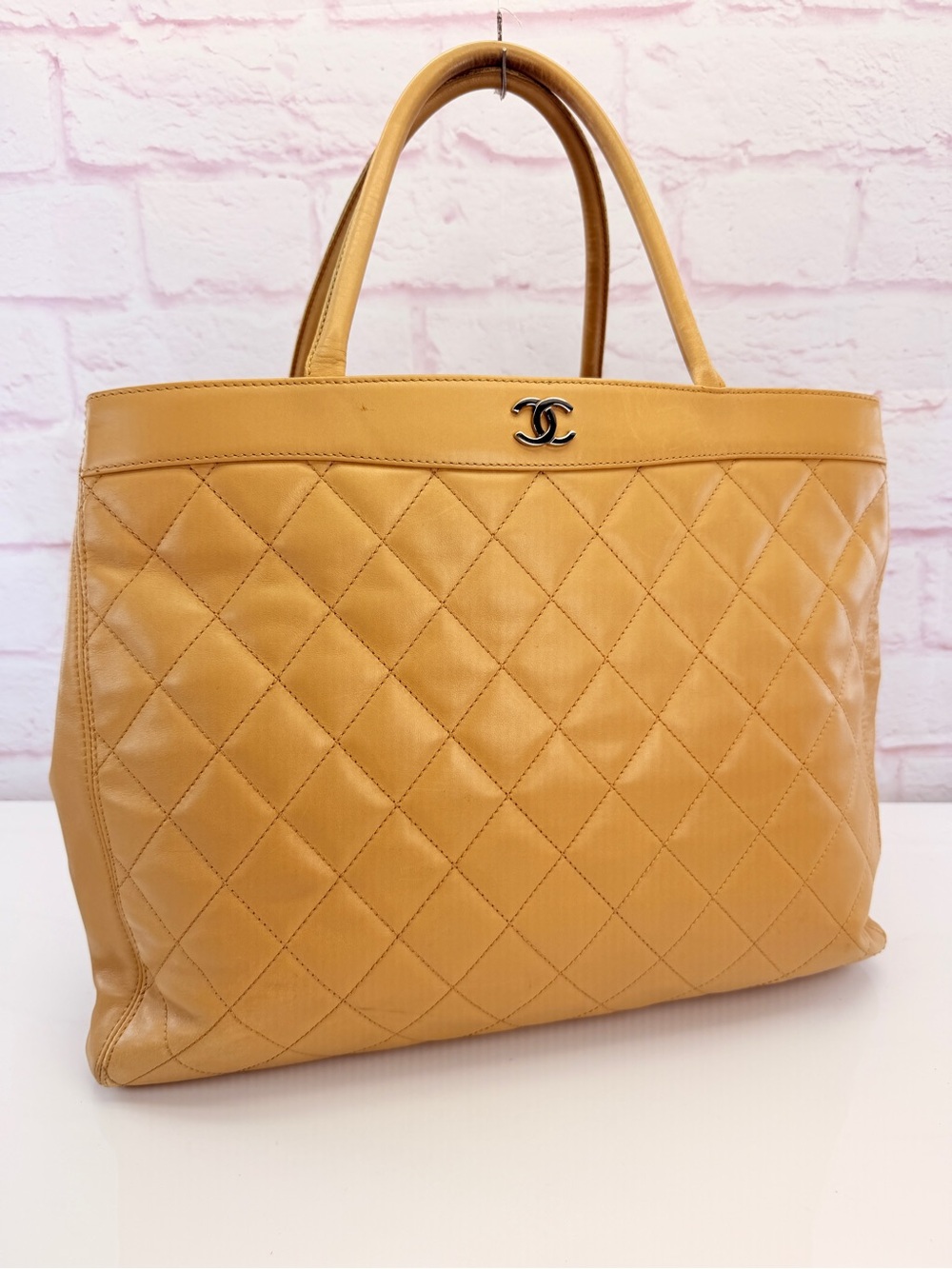 Chanel Tote Bag Matelasse Lambskin Beige Women's
